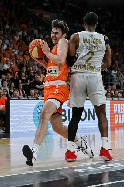 使得球队在 使得球队在