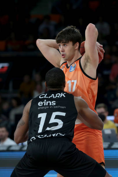 多面手的成 多面手的成